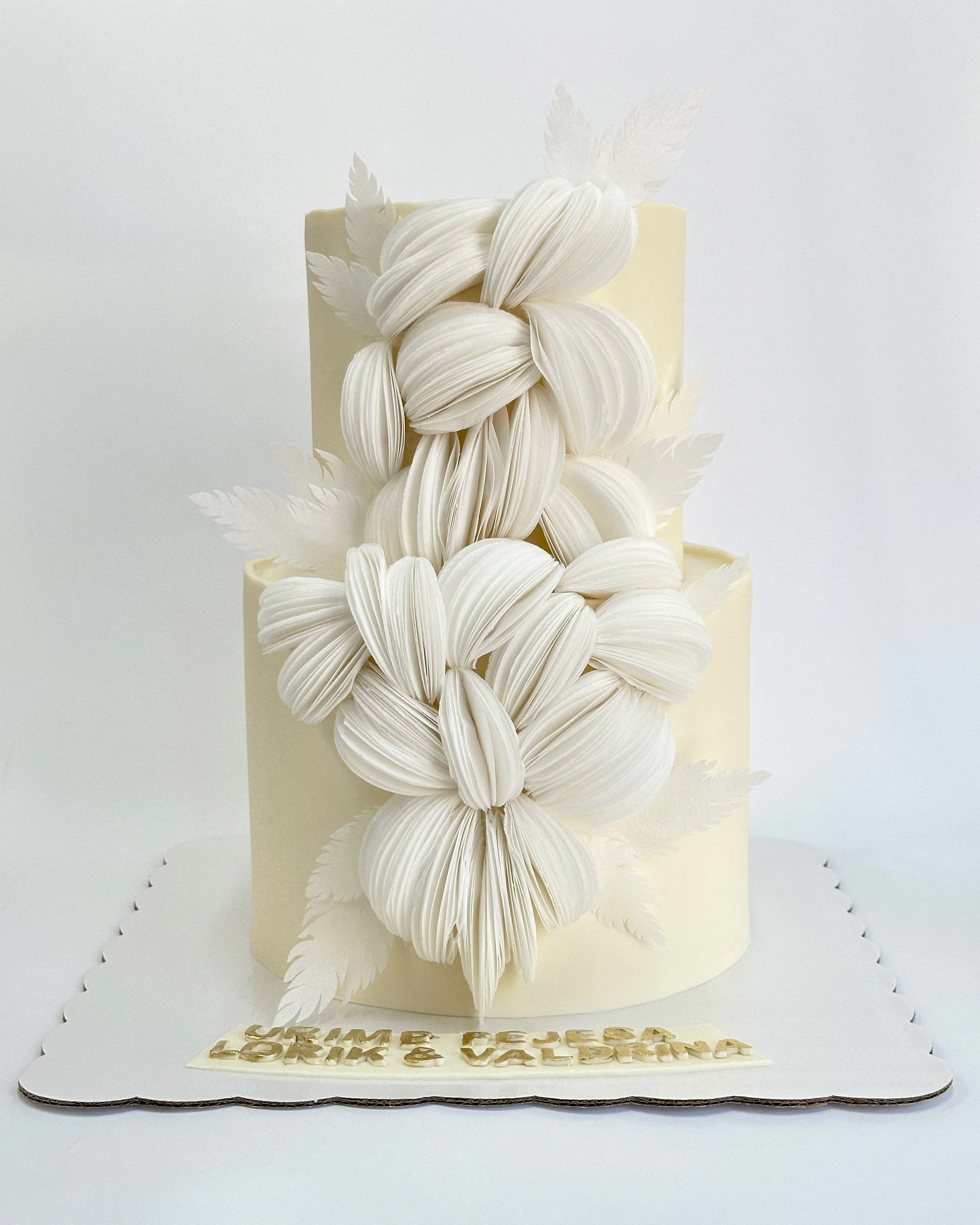 Torte dasme dhe fejesa te personalizuara Prishtina dizajn 4